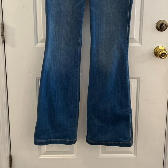 Spanx Woman's Blue Every Wear Flare Stretch Jeans Sz XLTall - Picture 2 of 9